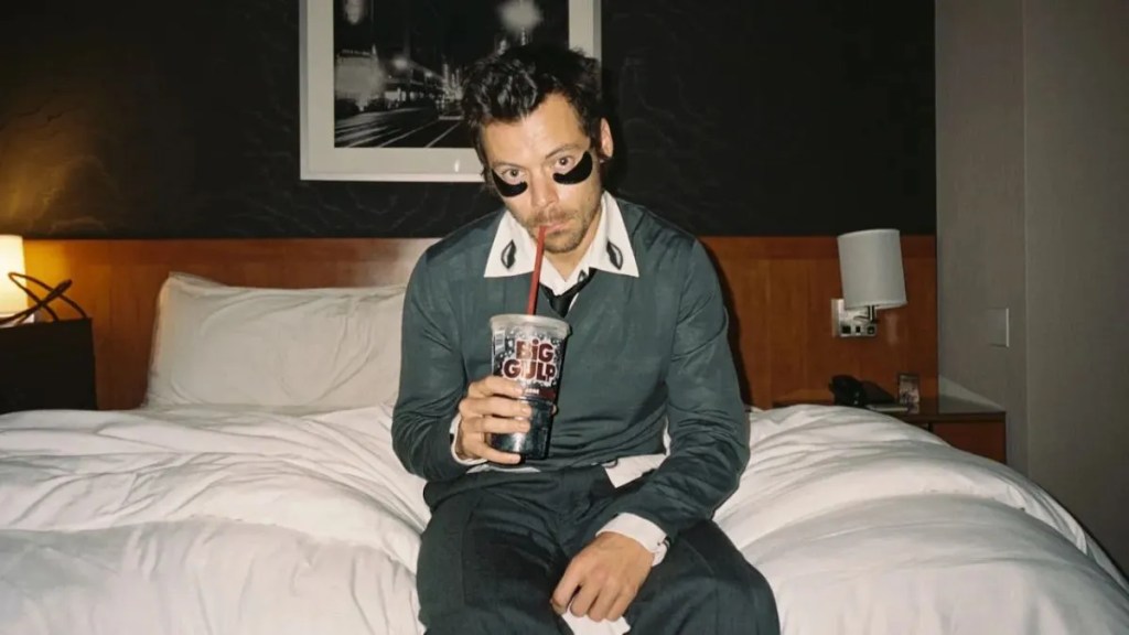 HARRY STYLES RELEASES NEW ALBUM “KISS ALL THE TIME. DISCO, OCCASIONALLY.”