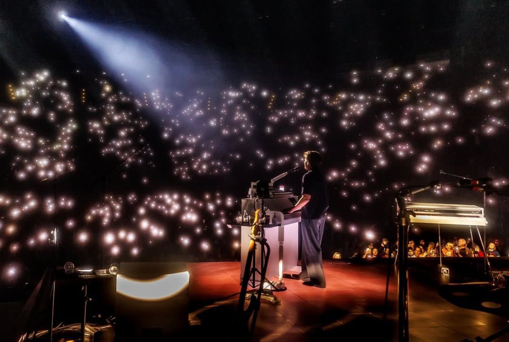 CHARLIE PUTH KICKS OFF HIS ‘WHATEVER’S CLEVER! WORLD&nbsp;TOUR’