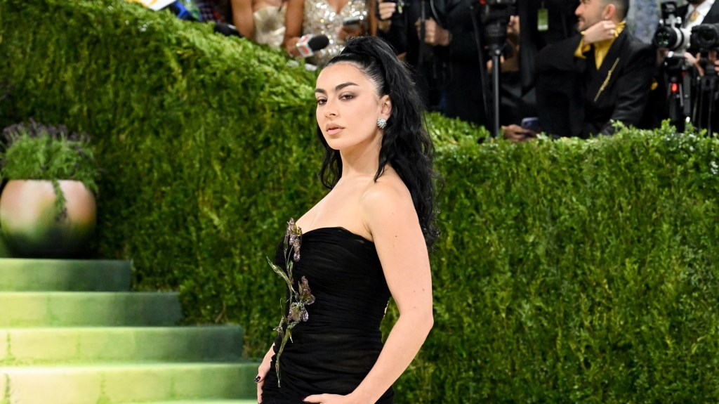 THE BEST MET GALA 2026&nbsp;LOOKS